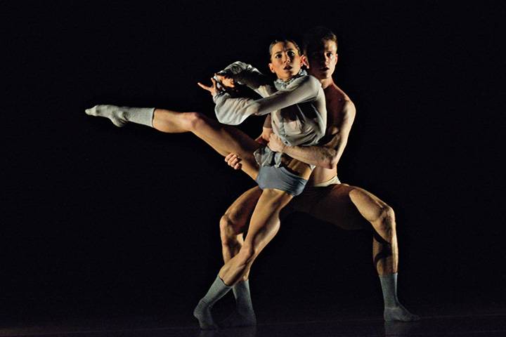 DV-Performances-2015-BBC-Twenty-Eight-Thousand-Waves_01-Michael-Slobodian