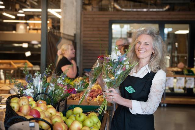 Vic-Publ-Mrkt-Florist-1