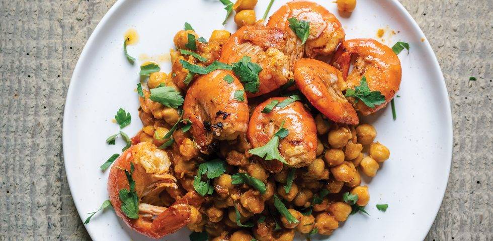 spicy garbanzos with garlic shrimp