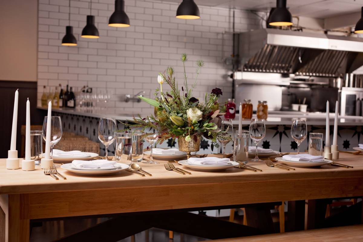 Longtable dinner at HOB Fine Foods.