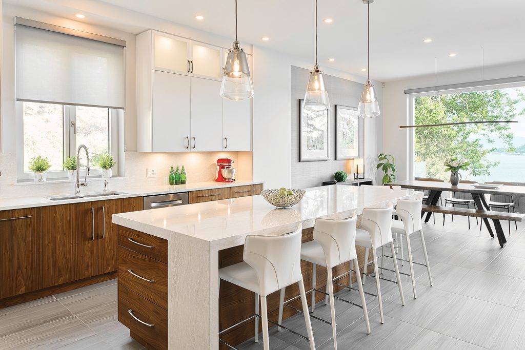 Serene Spaces by the Seaside - YAM Sept/Oct 2022