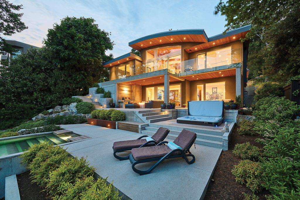 Serene Spaces by the Seaside - YAM Sept/Oct 2022