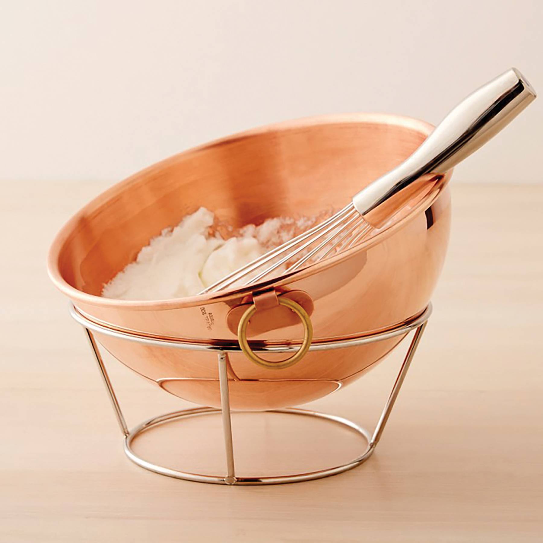 mauviel-copper-beating-bowl-with-loop-handle-o