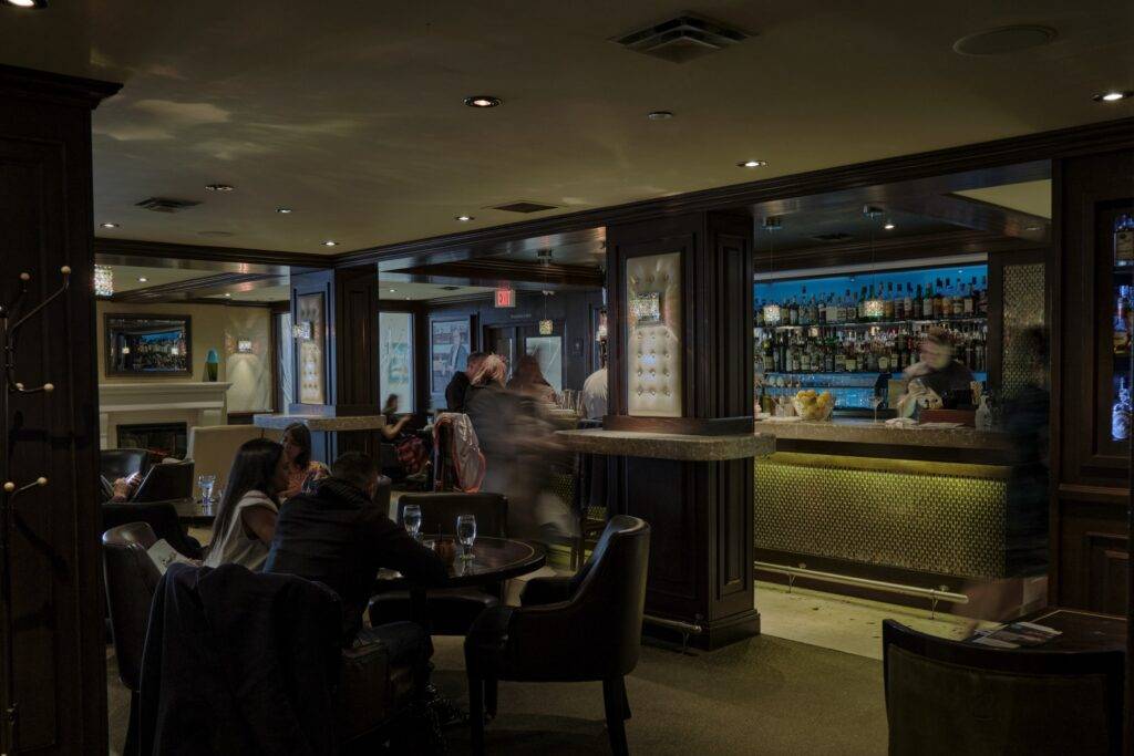 Clive's Classic Lounge - YAM Feb 2023