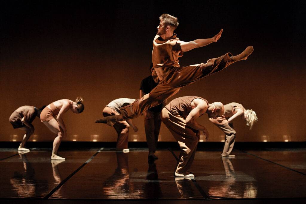 Dance Victoria’s 2023/24 Season: Bold. Breathtaking. Boundless. - YAM Magazine Sponcon