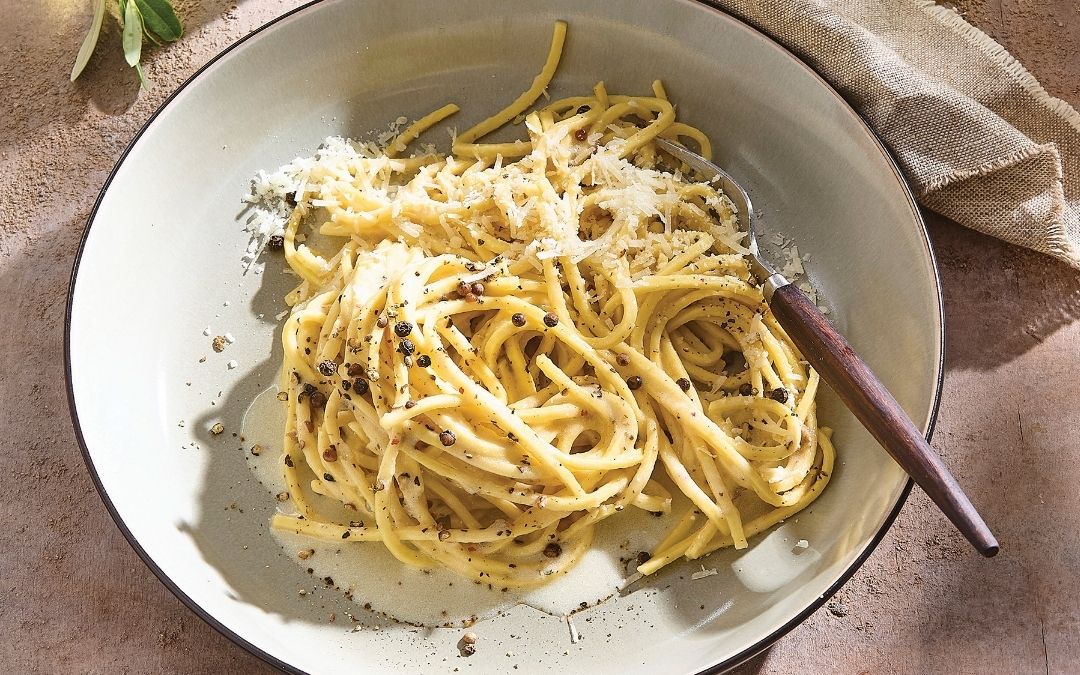 A big bowl of cacio e pepe