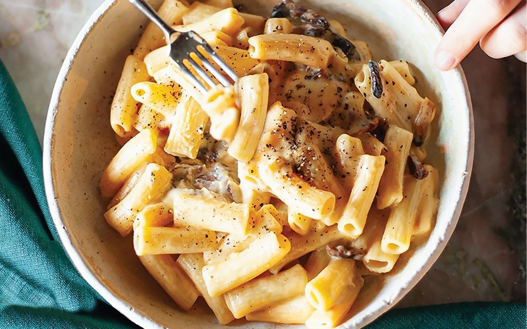 comforting bowl of carbonara